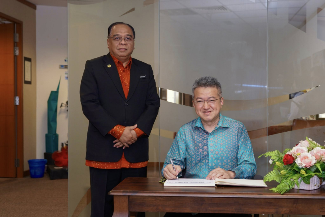 Sesi Lawatan Ke Unit Integriti